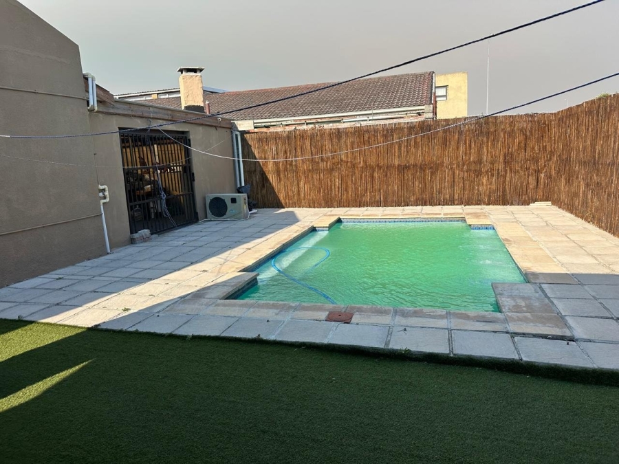 3 Bedroom Property for Sale in Portlands Western Cape